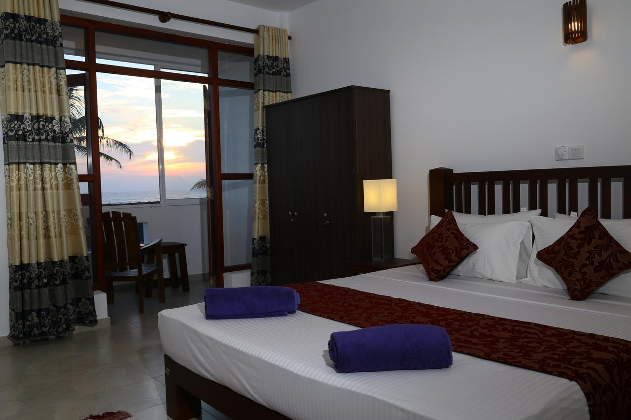 Hikka Regent Hotel Hikkaduwa Bagian luar foto